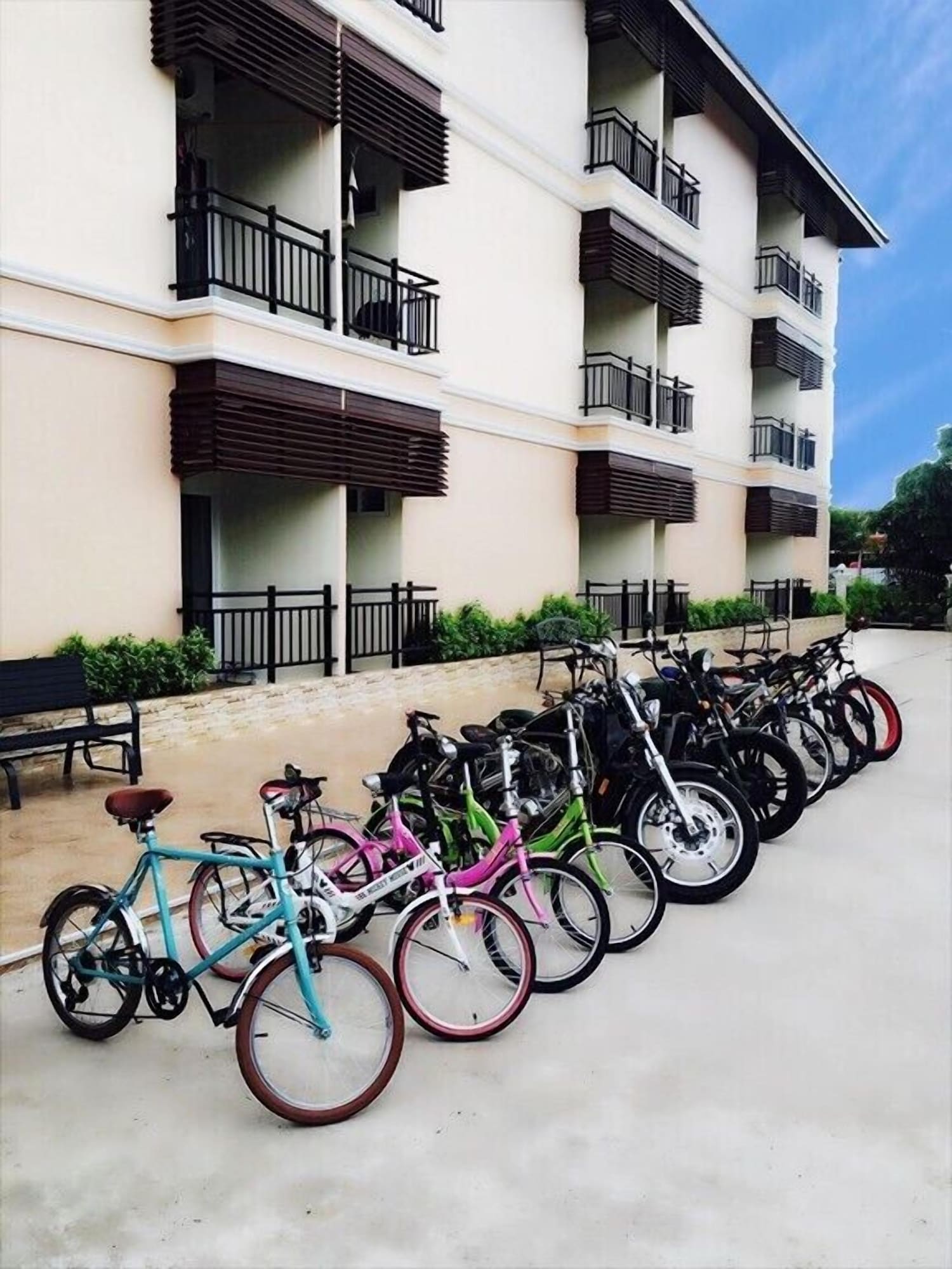 Chansuda Lake View Hotel Over view