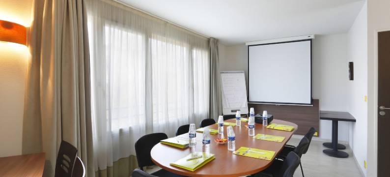 First Inn Hotel 阿普特(First Inn Hotel)图片