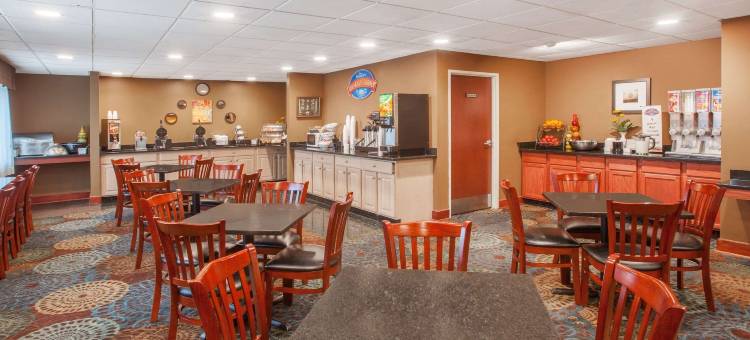 南黑文温德姆呗盟酒店(Baymont by Wyndham South Haven)图片