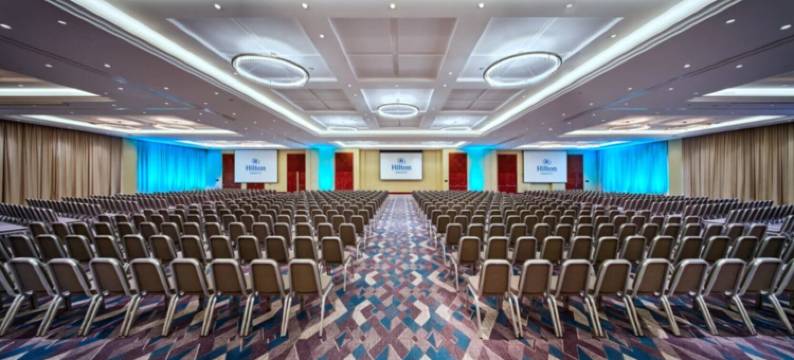 白金塔乡村至乡村酒店(Platinum Towers Country 2 Country)图片