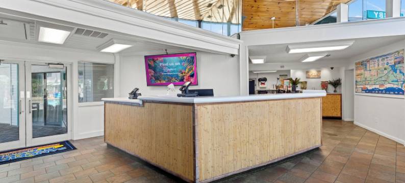 沙鸻灯塔海滩度假村(Sandpiper Beacon Beach Resort)图片