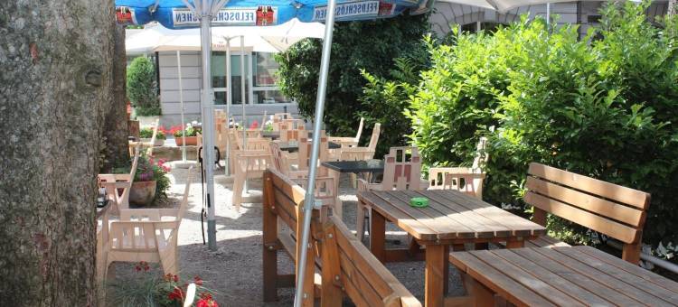 拉登杜米迪酒店(La Dent-Du-Midi Hôtel & Restaurant)图片