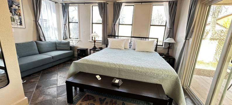 阿尔派恩床和早餐(Alpine Bed and Breakfast)图片