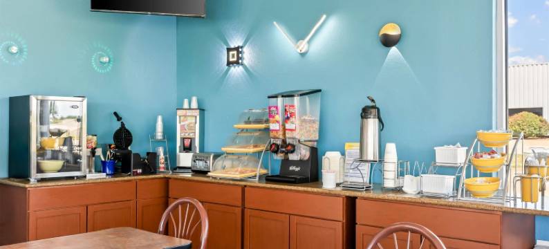 南萨莱纳温德姆戴斯酒店(Days Inn by Wyndham Salina South)图片