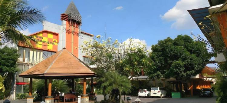 普瑞佩塔纳酒店(Puri Perdana Hotel)图片