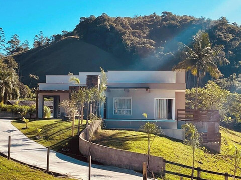 火焰酒杯休闲度假屋