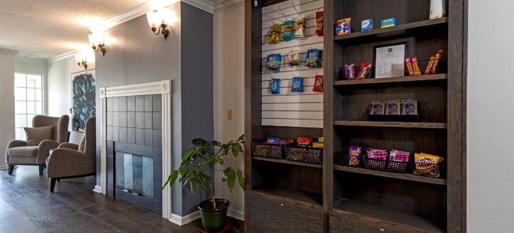 图莱尔品质酒店及套房(Quality Inn & Suites Tulare)图片