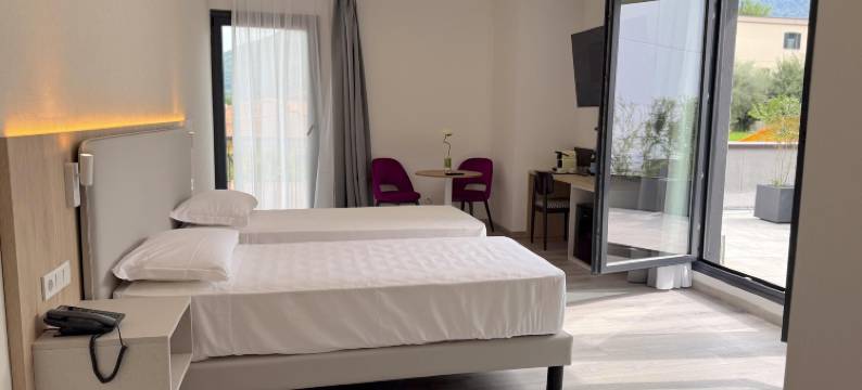 湖泊及更多套房酒店(Lake and More Suite Hotel)图片