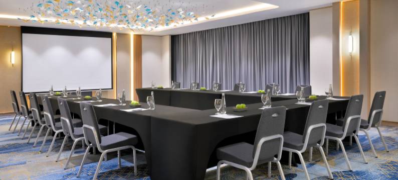 迪拜皇冠假日酒店(Crowne Plaza DUBAI JUMEIRAH by IHG)图片