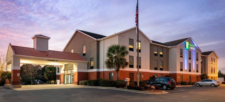 智选假日套房酒店米尔顿(Holiday Inn Express & Suites MILTON EAST I-10 by IHG)图片