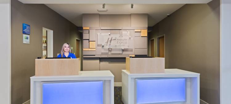 塔瓦雷斯智选假日酒店及套房(Holiday Inn Express & Suites TAVARES - LEESBURG by IHG)图片