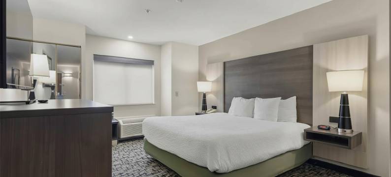 皇冠贝斯特韦斯特套房酒店(Best Western Crown Inn  Suites)图片