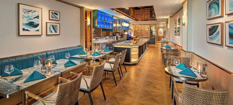 拉西埃斯塔高级湖畔酒店(La Siesta Premium Lakeside)图片