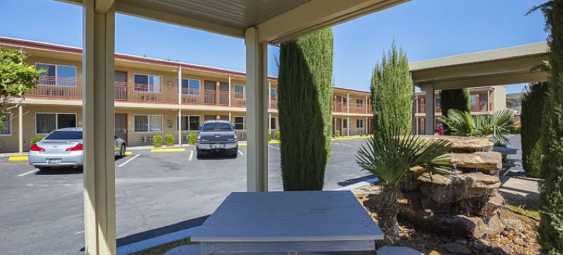 伊康旅馆-哈里肯市锡安国家公园区(Econo Lodge Hurricane Zion Park Area)图片