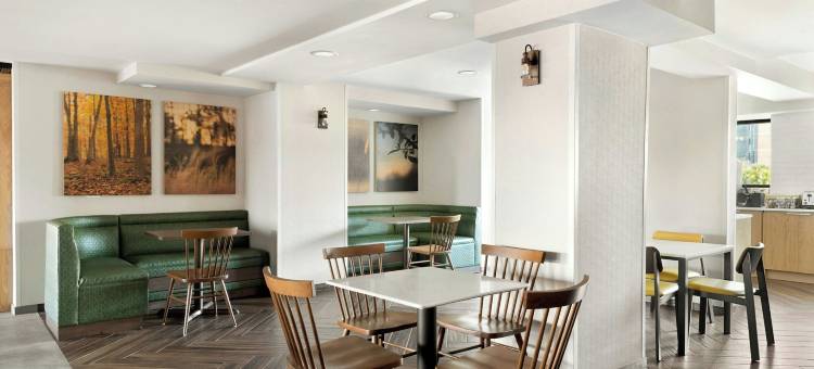 查尔斯顿市中心万枫万豪国际酒店及套房(Fairfield by Marriott Inn & Suites Charleston Downtown)图片