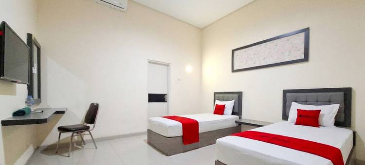 RedDoorz at Hotel Galaksi Ponorogo图片