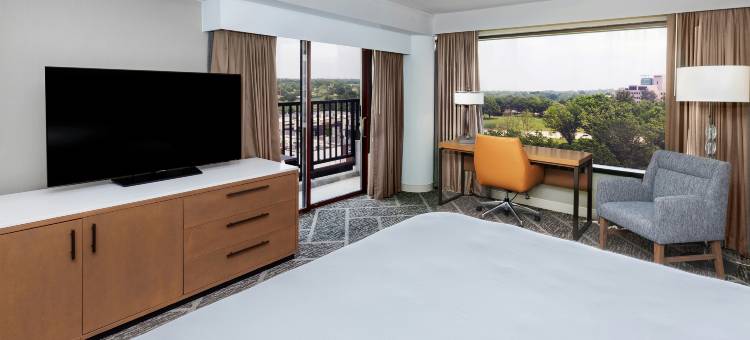 塔尔萨沃伦广场逸林酒店(DoubleTree by Hilton Tulsa - Warren Place)图片