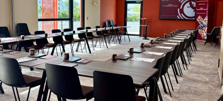 宜必思快捷圣马丁德克劳卡马格酒店(Ibis Budget Saint-Martin-De-Crau Porte de Camargue)图片