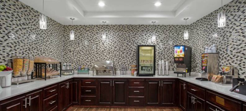 拉昆塔温德姆套房酒店-诺维奇-普兰菲尔德-(La Quinta Inn & Suites by Wyndham Norwich-Plainfield-Casino)图片