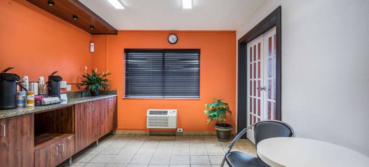 麦迪逊东6号汽车旅馆(Motel 6 Madison, WI - East)图片