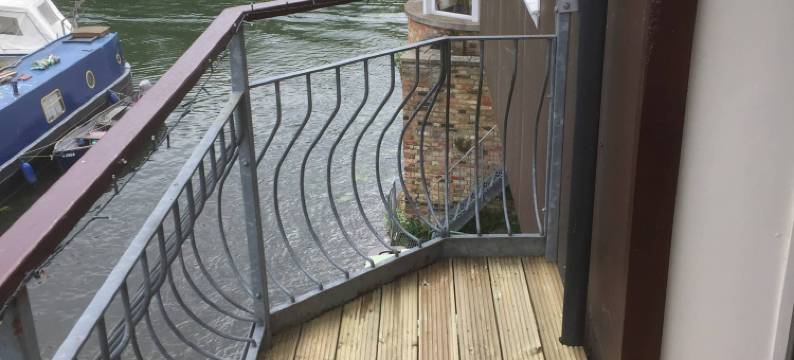 Waterfront House in the Heart of St Neots图片