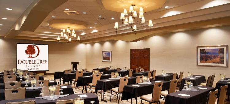 费拉格尔斯塔夫希尔顿逸林酒店(DoubleTree by Hilton Flagstaff)图片