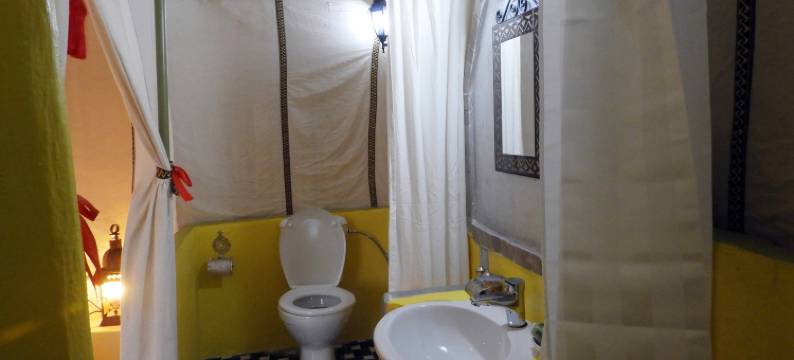 Sleeping in a Luxury Tent in Merzouga Desert !图片