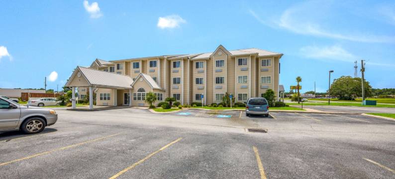 不伦瑞克美洲贝斯特维佑套房酒店(Americas Best Value Inn & Suites Brunswick)图片