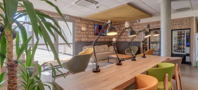 圣让德吕兹康铂酒店(Campanile Saint Jean de Luz)图片