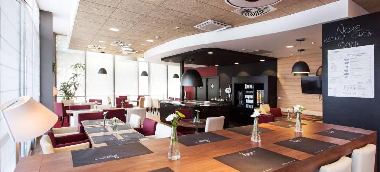 弗罗茨瓦夫康铂酒店(Campanile Wroclaw - Stare Miasto)图片