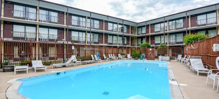 皇家前线谢南多厄国家公园附近呗盟温德姆酒店(Baymont by Wyndham Front Royal Near Shenandoah National Park)图片