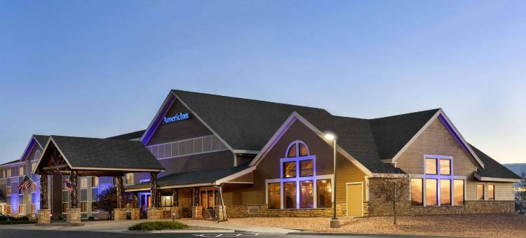 拉勒米怀俄明州大学AmericInn酒店(AmericInn by Wyndham Laramie Near University of Wyoming)图片