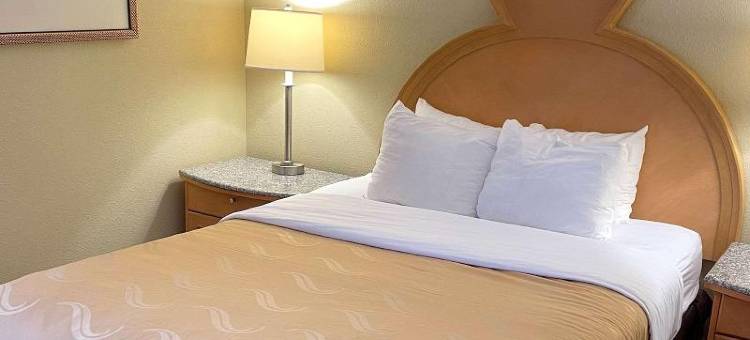 格林菲尔德I 70凯艺套房酒店(Baymont by Wyndham Greenfield)图片