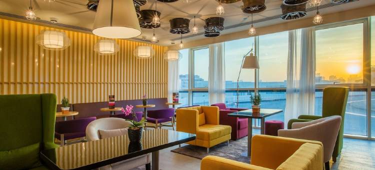 迪拜汽车城丽柏酒店(Park Inn by Radisson Dubai Motor City)图片