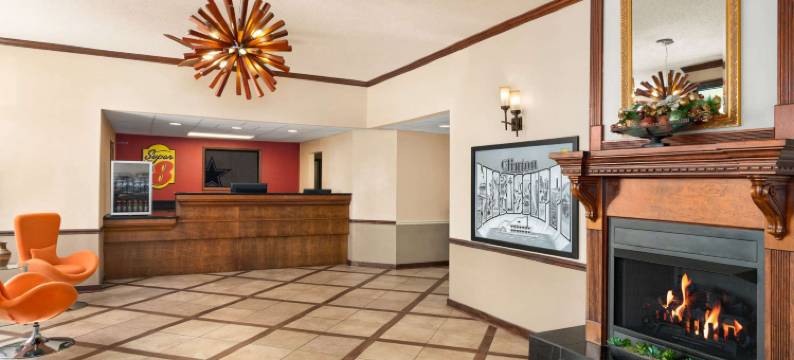 克林顿速8酒店(Super 8 by Wyndham Clinton)图片