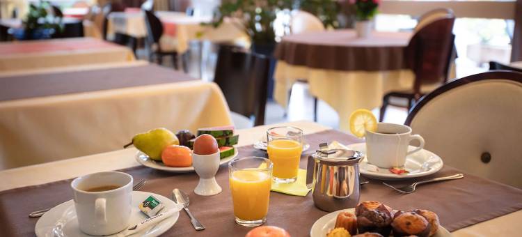 基里亚德图卢兹布拉南机场酒店(Kyriad Toulouse - Blagnac AÉROPORT)图片