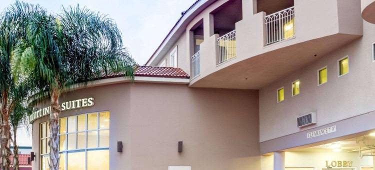 好莱坞伯班克近环球舒适套房酒店(Comfort Inn & Suites Near Universal - N Hollywood - Burbank)图片
