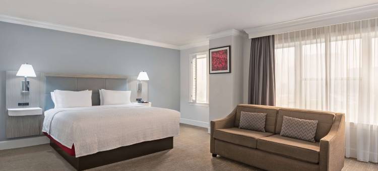 斯坦福德欢朋套房酒店(Hampton Inn & Suites Stamford)图片