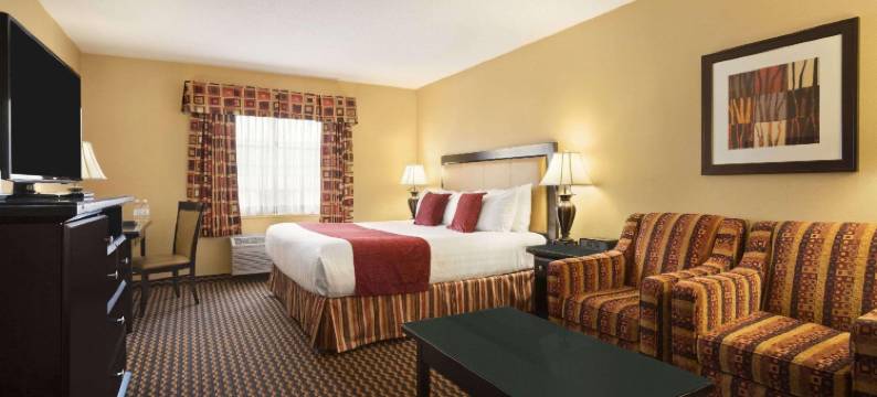 萨里-兰利华美达酒店(Ramada by Wyndham Surrey/Langley)图片