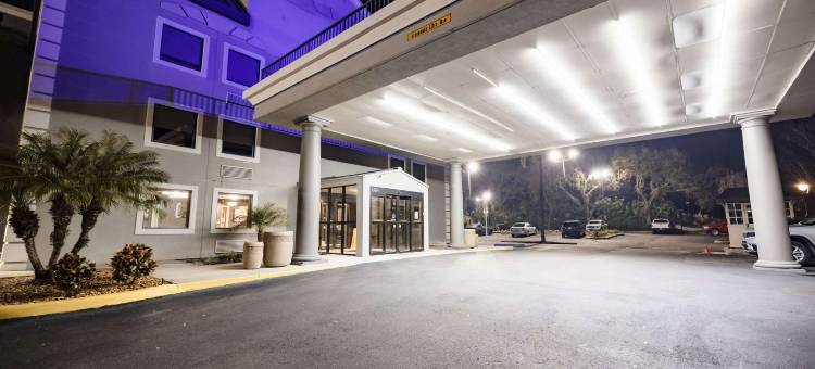 坦帕拉昆塔温德姆酒店-近布希花园(La Quinta Inn by Wyndham Tampa Near Busch Gardens)图片