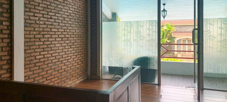 Urbanview Hotel Villa Q Gisting by RedDoorz图片