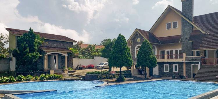 Urbanview Hotel Villa Q Gisting by RedDoorz图片