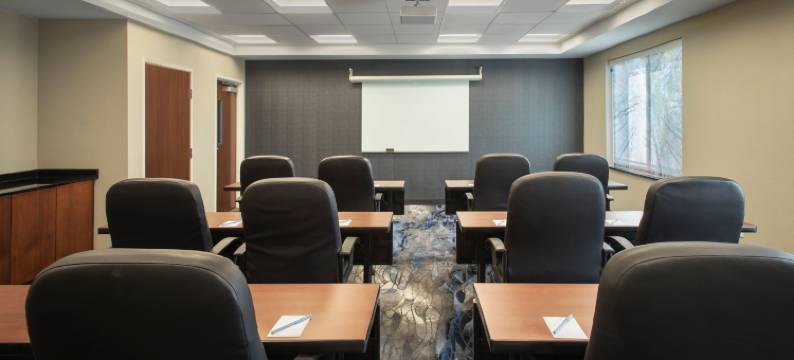 沃特敦千岛群岛万枫酒店及套房(Fairfield Inn & Suites Watertown Thousand Islands)图片