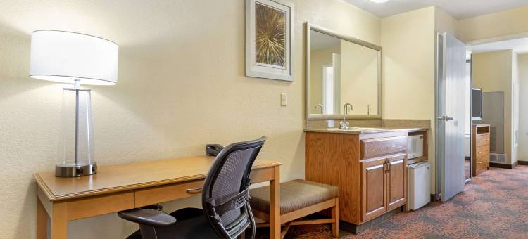 韦科北贝斯特韦斯特优质酒店(Best Western Plus Waco North)图片