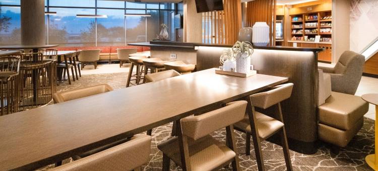 基诺沙SpringHill Suites酒店(SpringHill Suites Kenosha)图片
