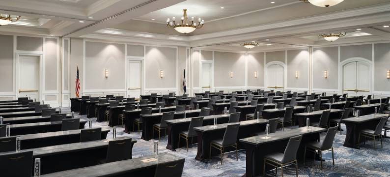 朴茨茅斯诺福克海滨万丽酒店(Renaissance Portsmouth-Norfolk Waterfront Hotel)图片