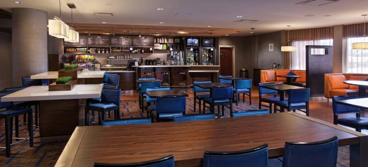 费耶特维尔万怡酒店(Courtyard Fayetteville)图片