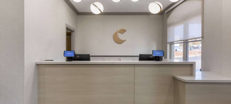 舒适酒店及套房库亚霍加瀑布 - 阿克伦(Comfort Inn & Suites Cuyahoga Falls - Akron)图片