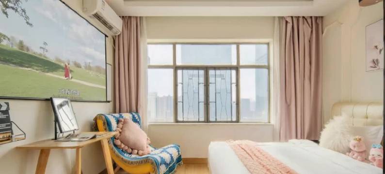 默Live·艺栈民宿(长沙五一广场IFS国金中心店)图片