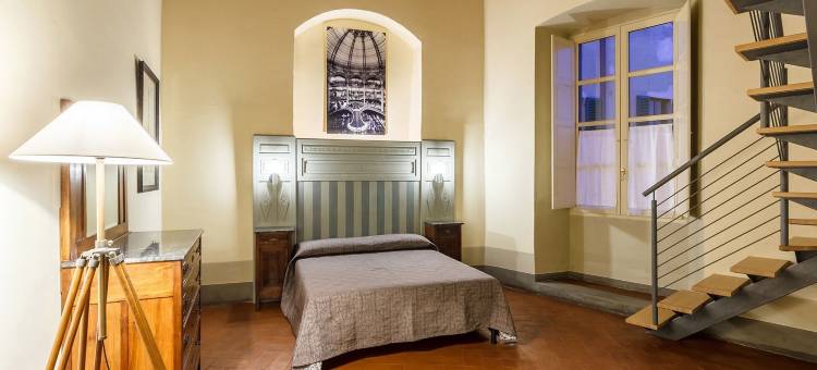 LSM 迪莫拉历史广场普契尼酒店(Dimora Storica Palazzo Puccini)图片